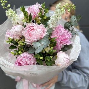 Букет Пионы/Альстромерия/Дельфиниум