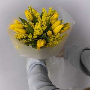 Букет Тюльпаны и Мимоза Желтый 