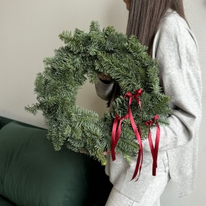                                                                                                                                                                                                                        Венок из голубой ели «Рождественский»