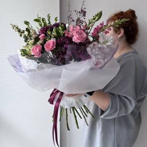  Букет воздушный с хризантемой «Бигуди»