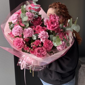                                                                                                                                                                                                      Букет малиновый с пионовидными розами