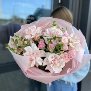                                                                                                                    Букет розовый Альстра/Роза 
